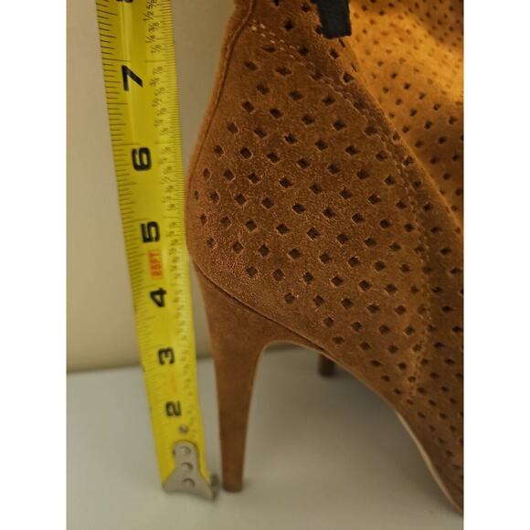 BCBGEneration Women's Leather Peep-Toe Heels Booties Size 9 M Brown Suede - Picture 2 of 8